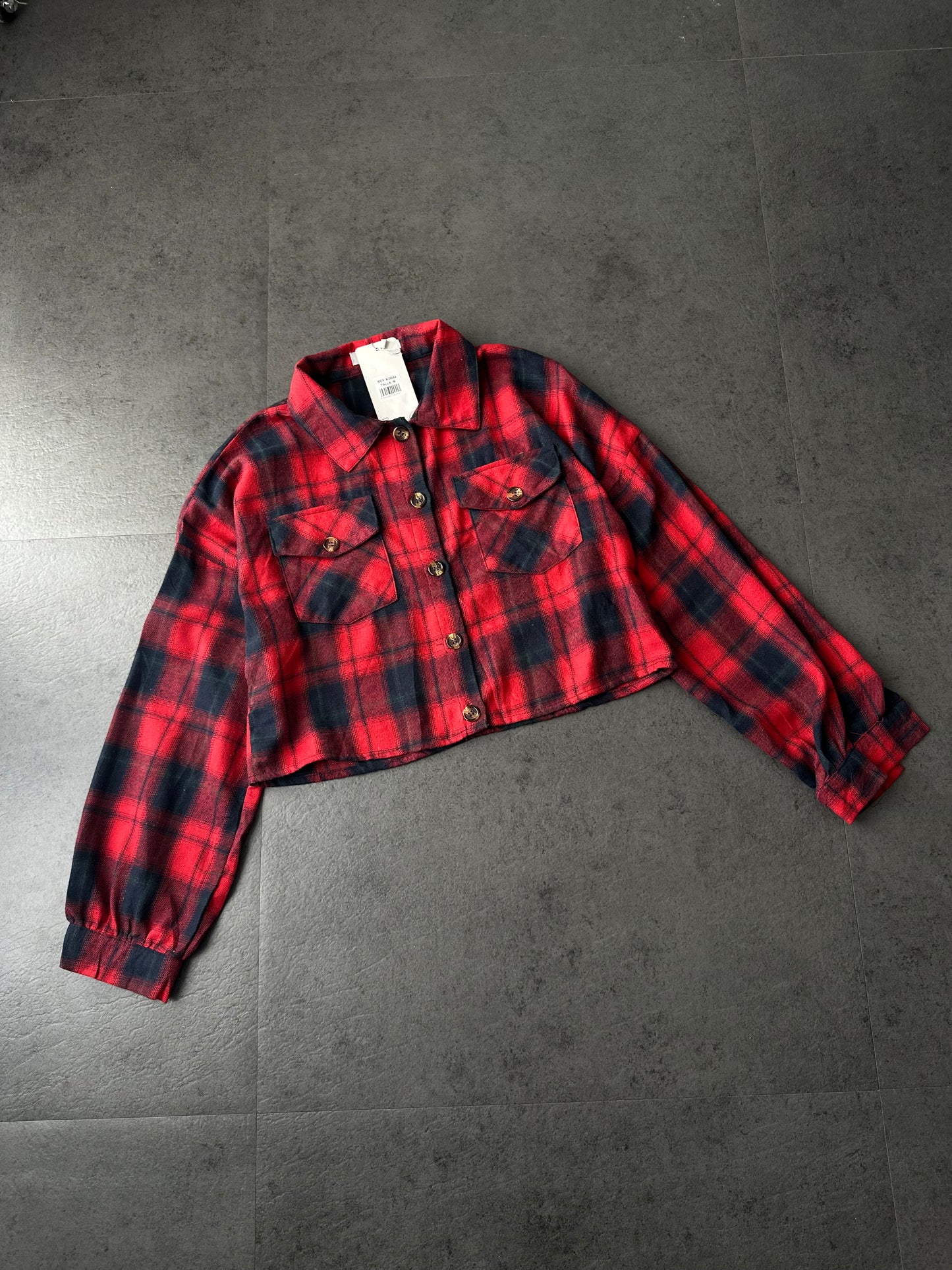 Camisa tipo Crop top