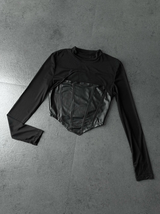 Crop top con transparencia