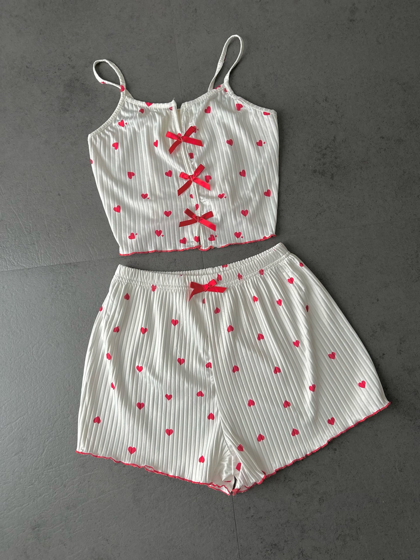 Pijamada estampado de corazones